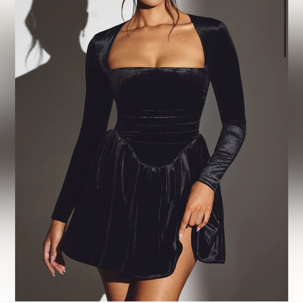 Oh Polly Tera Velvet Dress